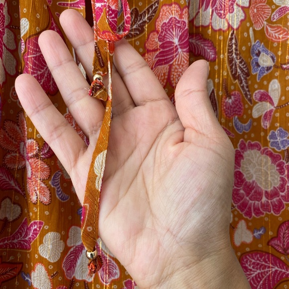 Ann Taylor Loft Silk Vibrant Floral Blouse - Orange and Pink - Large - Picture 5 of 9